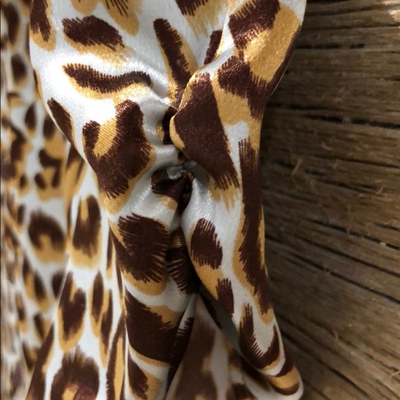 🥳HP🎉EUC BCBG MAXAZRIA Blouse - Picture 4 of 6